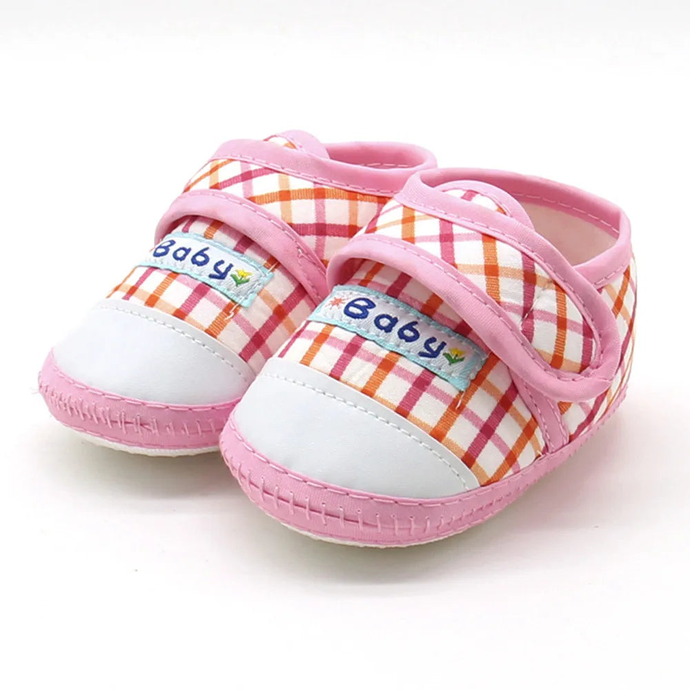 2024 Newborn Baby Casual Shoes Soft Sole Prewalker Warm Slip on Baby Girls Shoes Ultra-Light Comfort Versatile Sneakers 2024